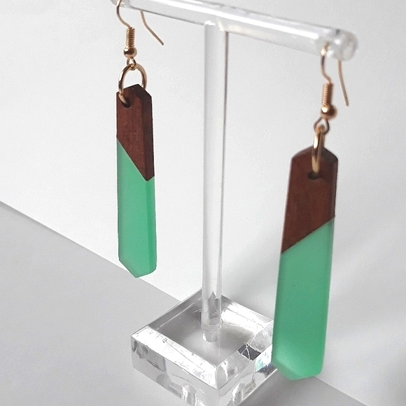 *2 for $15* Aqua Wood Resin Drop Earrings - Picture 3 of 4
